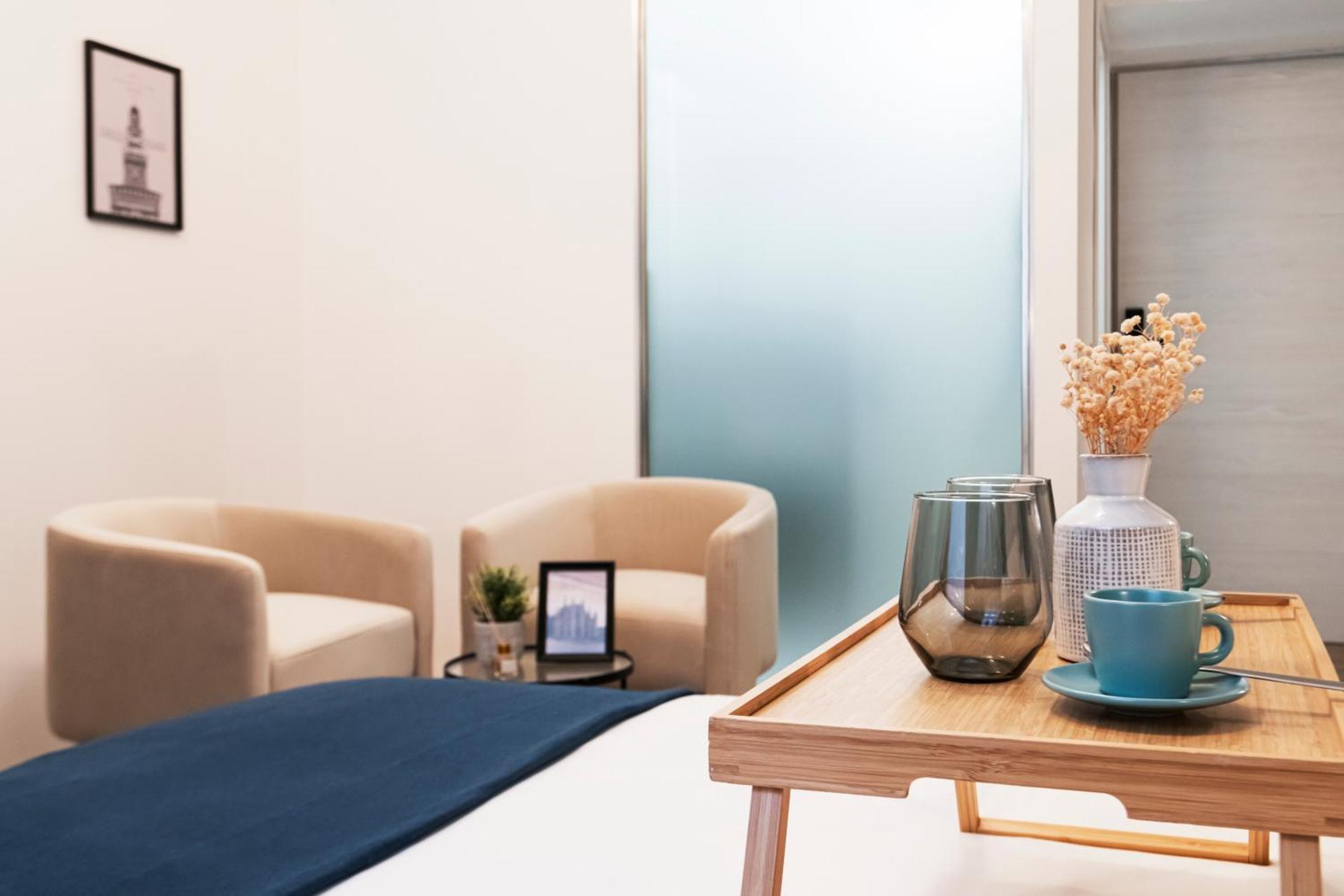 Easylife - Suite In Centrale Милан Экстерьер фото