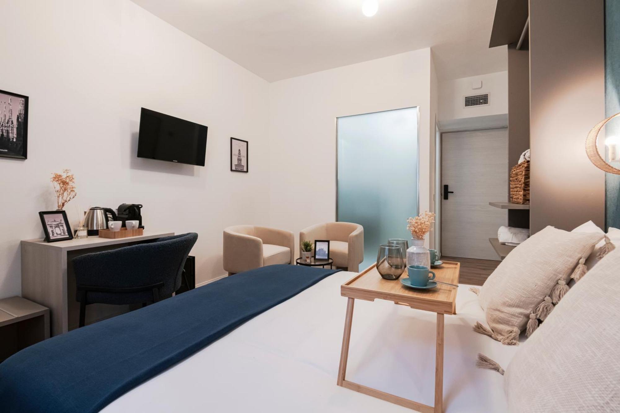 Easylife - Suite In Centrale Милан Экстерьер фото