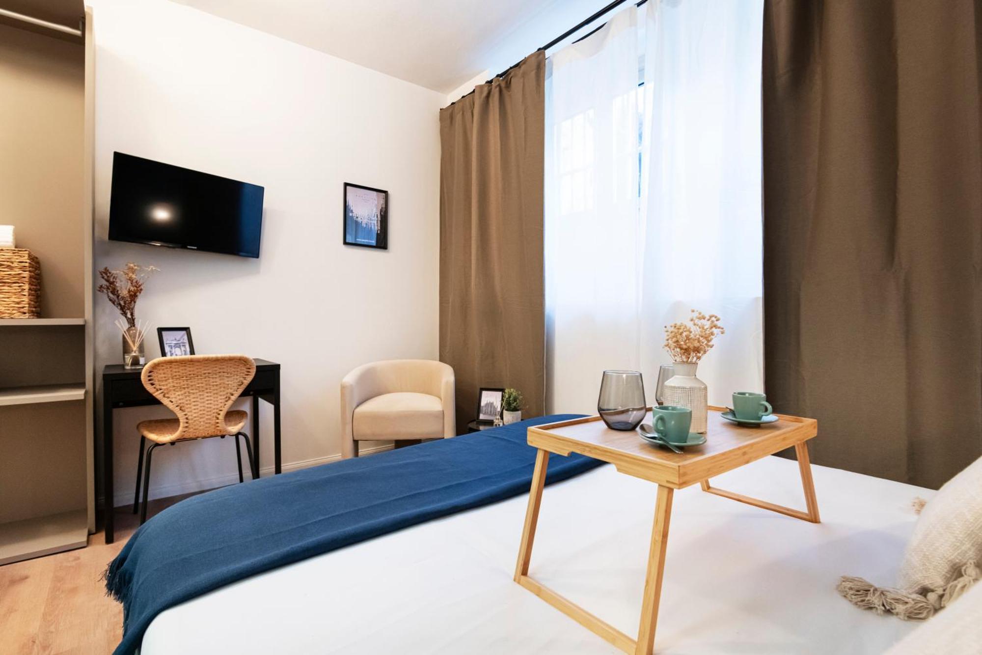 Easylife - Suite In Centrale Милан Экстерьер фото