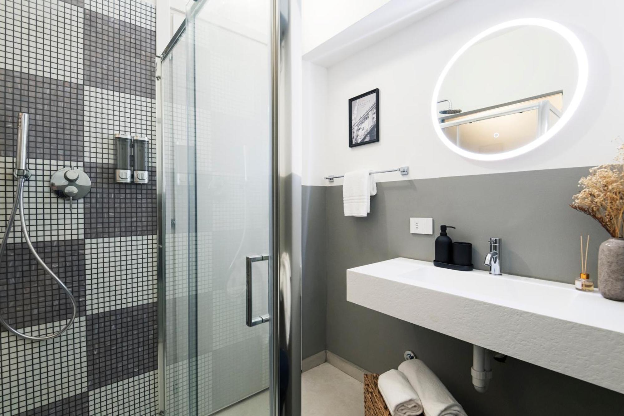 Easylife - Suite In Centrale Милан Экстерьер фото